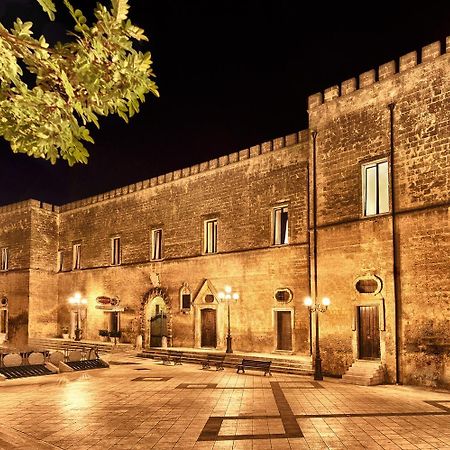 Castello Conti Filo Bed & Breakfast Torre Santa Susanna Ngoại thất bức ảnh